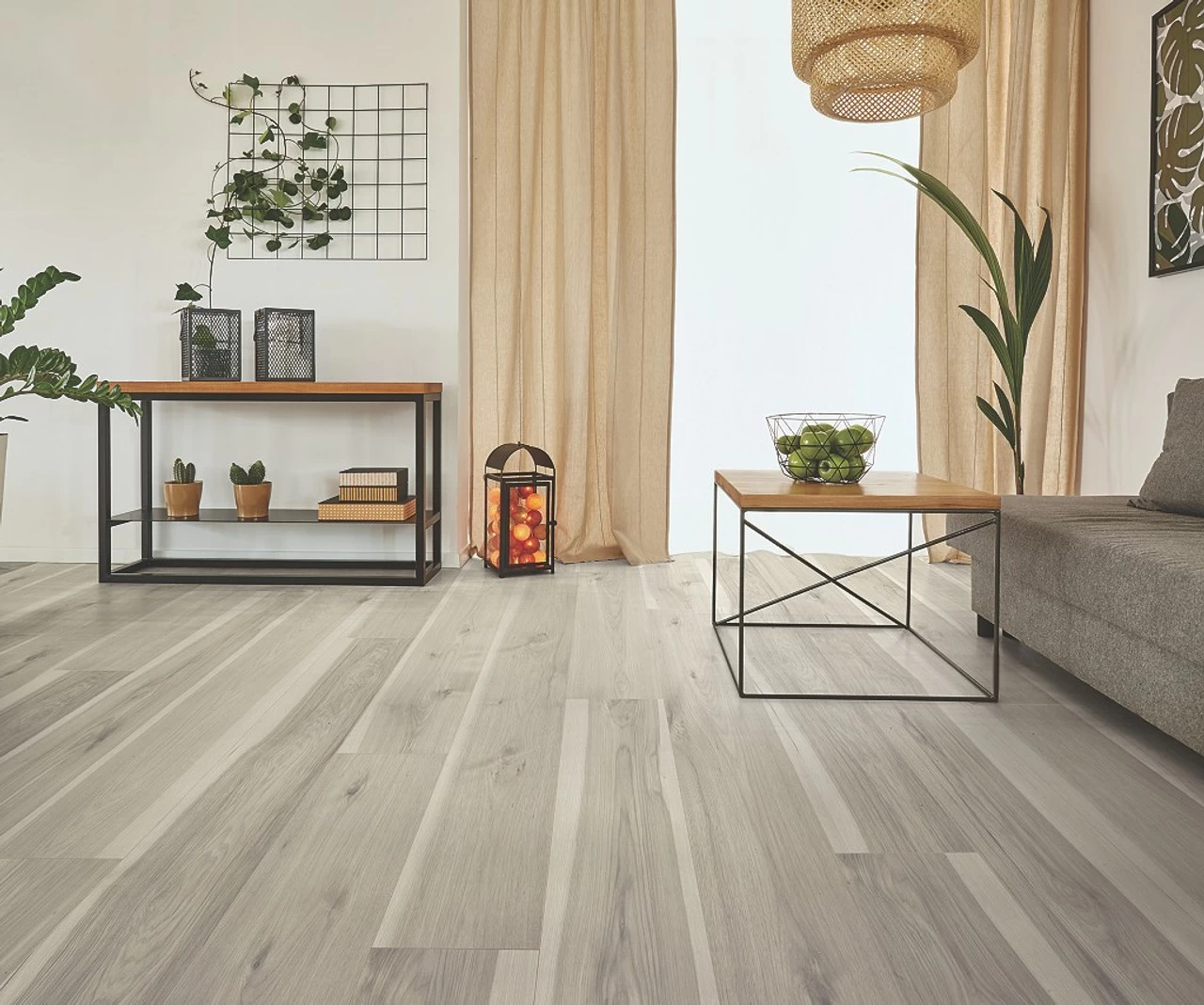 Mohawk Fulford CDL93-02 Mist Hickory 7 1/2" X 54" RevWood Select 12 MM Laminate Flooring 2 Mohawk Fulford CDL93-02 Mist Hickory 7 1/2" X 54" RevWood Select 12 MM Laminate Flooring - Image 2