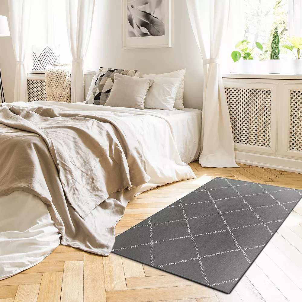 My Magic Carpet Median Diamond Machine Washable Rug 4 My Magic Carpet Median Diamond Machine Washable Rug - Image 4