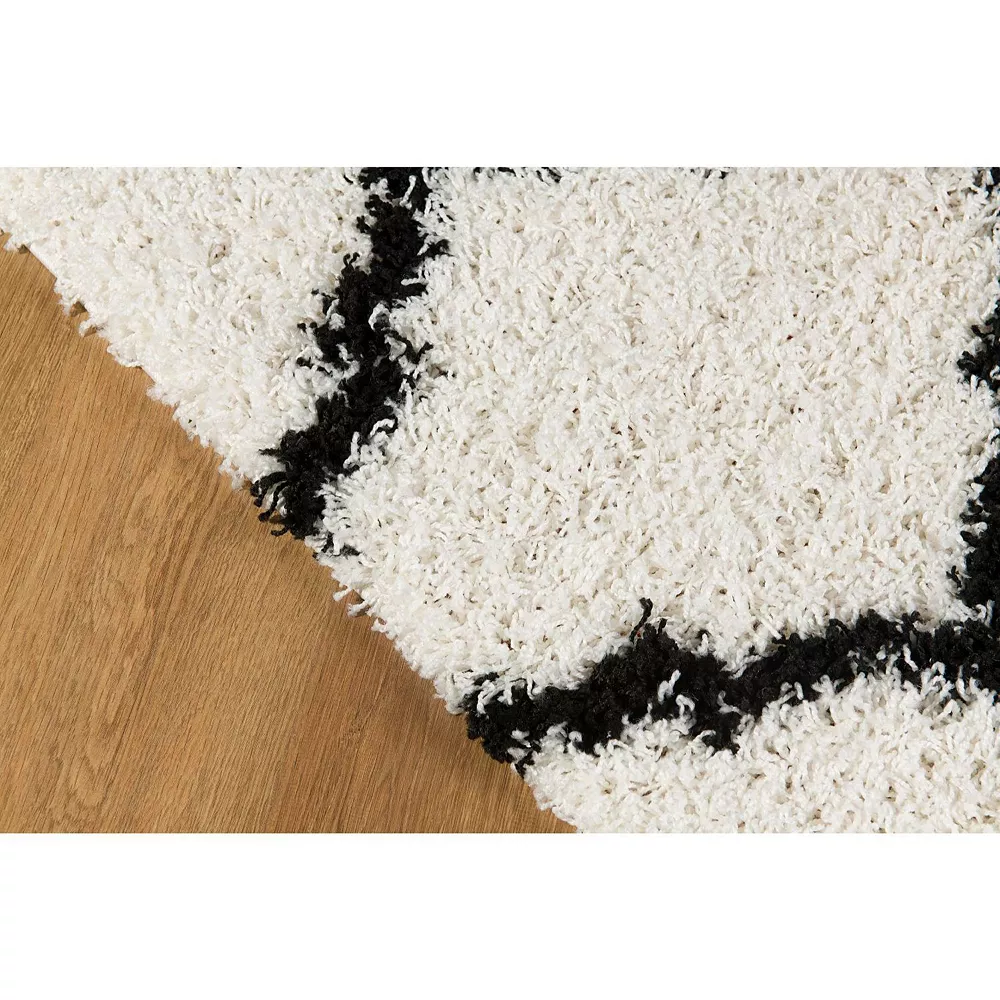 L'baiet Modern Indoor Rectangular Carpet, Pad, Mat Ensley White Shag 2' X 3' Rug 4 L'baiet Modern Indoor Rectangular Carpet, Pad, Mat Ensley White Shag 2' X 3' Rug - Image 4